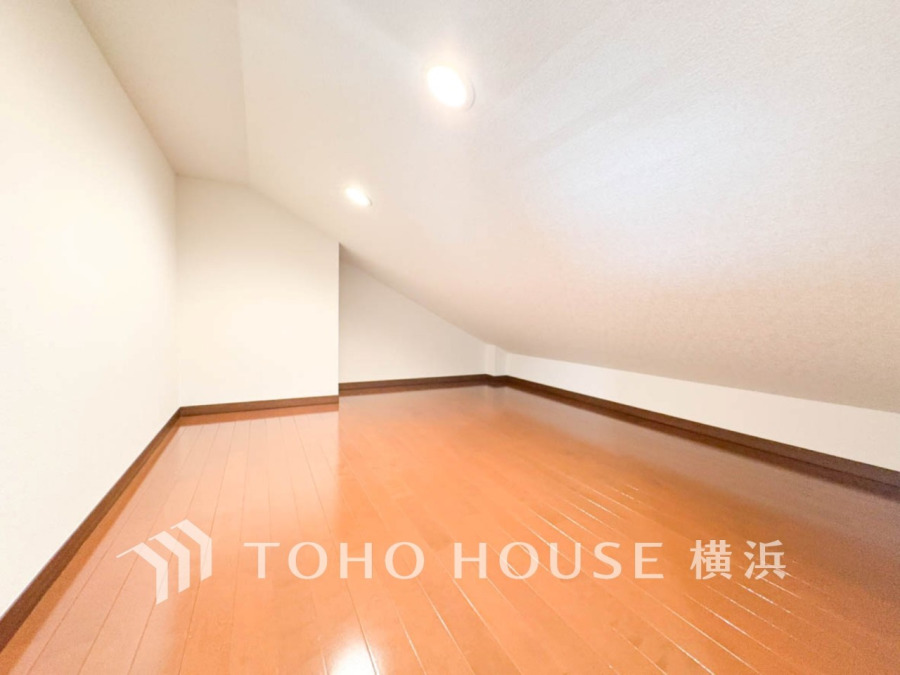 小屋裏収納付。空間を余すところなく有効利用した収納は生活空間をより上質なものに。