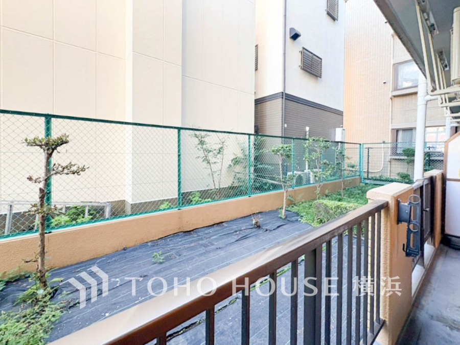毎日の暮らしの中に癒しを与えてくれる専用庭付き住戸。