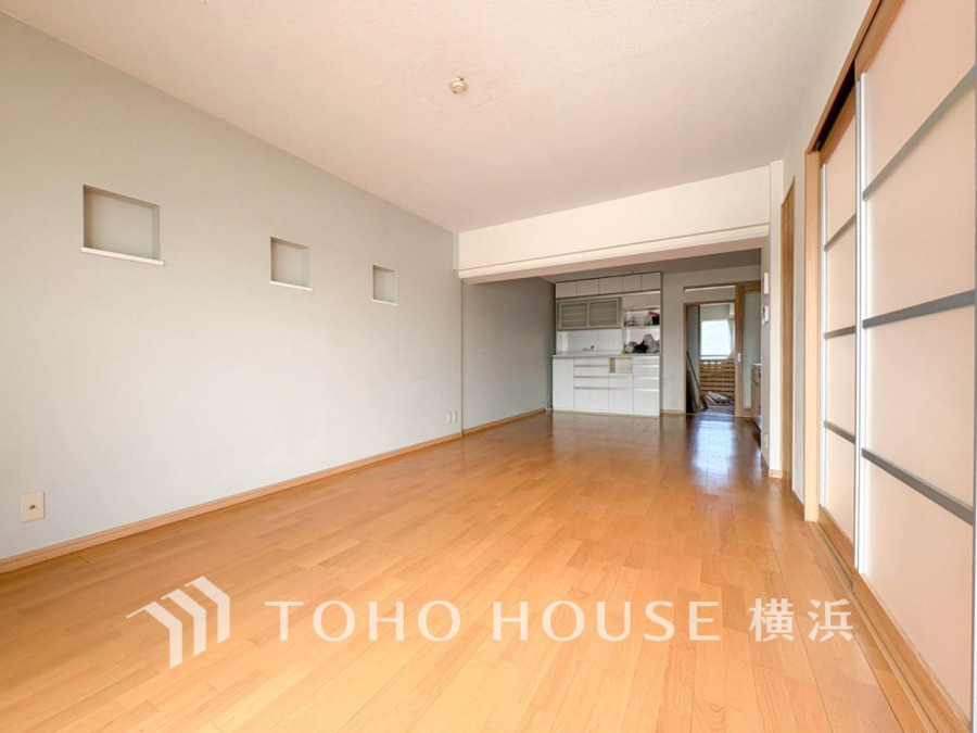 家族と過ごす時間を大切にしたい方にぴったりの明るくゆとりある住空間です。