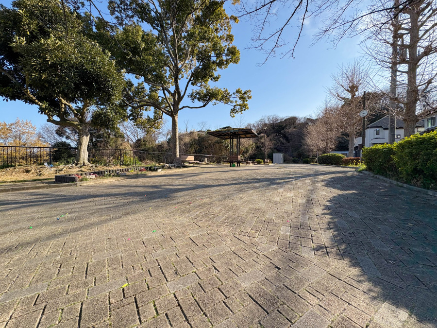 高舟台第一公園まで約65ｍ。