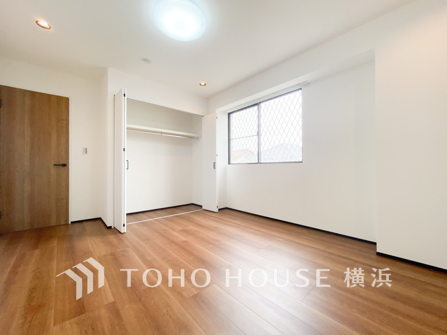 穏やかな寛ぎを届ける上質仕様のゆとりあるお部屋。自分時間を充実させながら心豊かにできるプライベート空間。