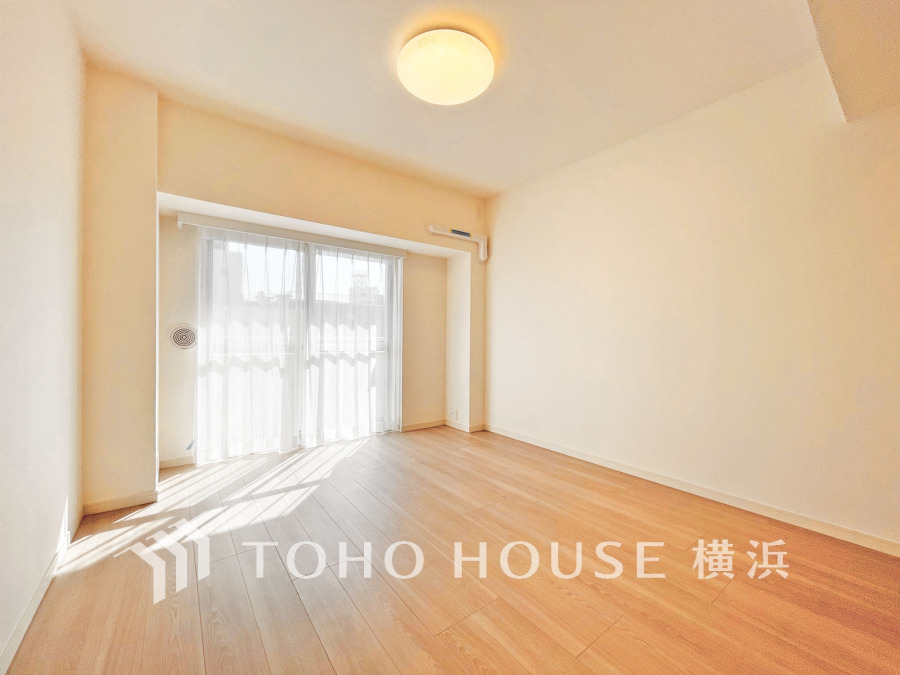 太陽の恵みを受けた明るい空間。吹きぬける風を感じながら爽やかで風通しの良い暮らしが叶います。
