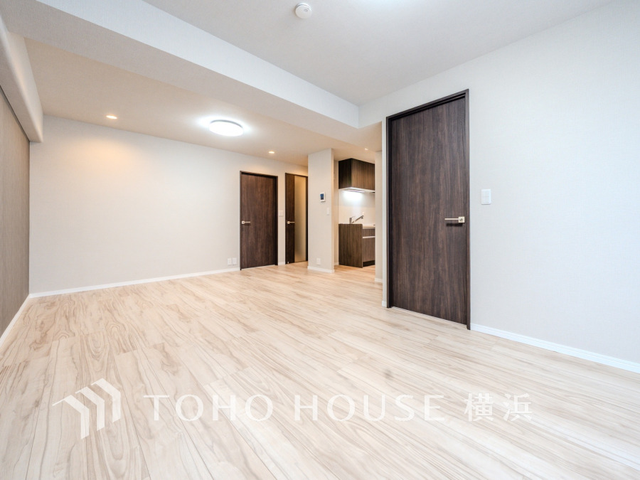 上質な時間を育む暮らしのメインステージ。寛ぎとコミュニケーションを育む居心地のよい場所。ここで楽しむ家族の時間が絆をより深めてくれそうです。