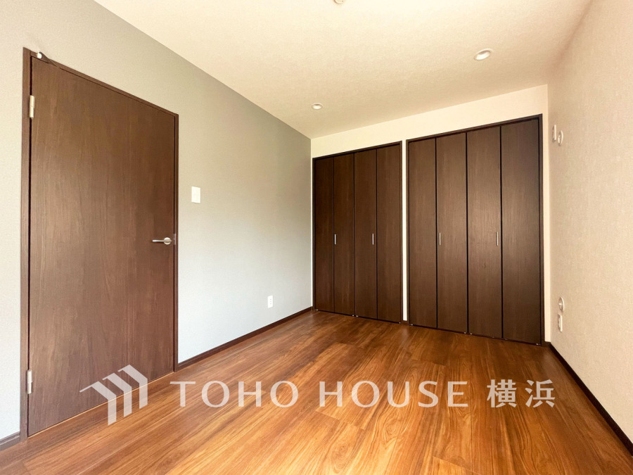 穏やかな寛ぎを届ける上質仕様のゆとりあるお部屋。自分時間を充実させながら心豊かにできるプライベート空間。