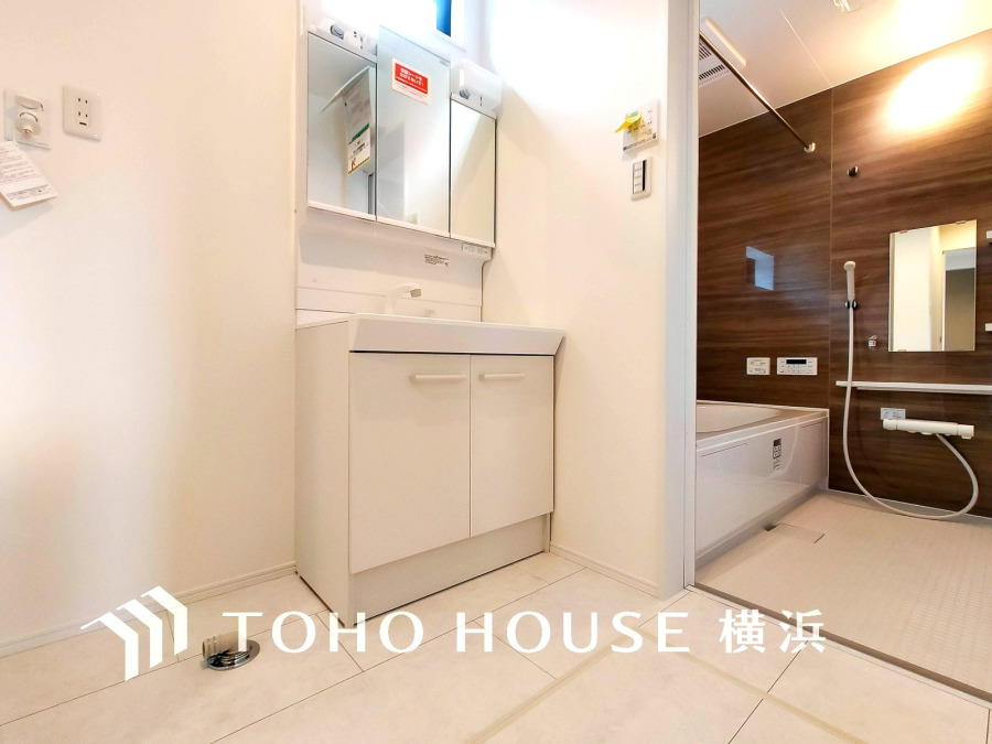 一日の始まりと終わりを心地よく演出してくれる、多彩な機能が備えられたパウダールーム。心地よいリフレッシュ空間です。