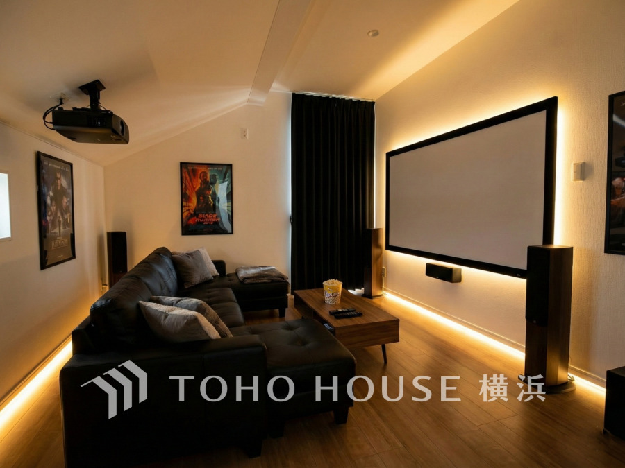 1日の疲れを癒し、心地よく寛げるようゆったりとした広さを確保しています。プライベートタイムをより優雅に穏やかに…。落ち着いた雰囲気を紡ぎます。（家具はAI加工です）
