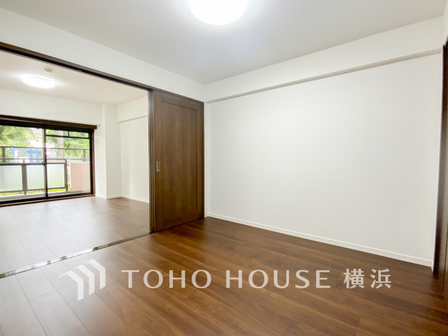 穏やかな寛ぎを届ける上質仕様のゆとりあるお部屋。自分時間を充実させながら心豊かにできるプライベート空間。