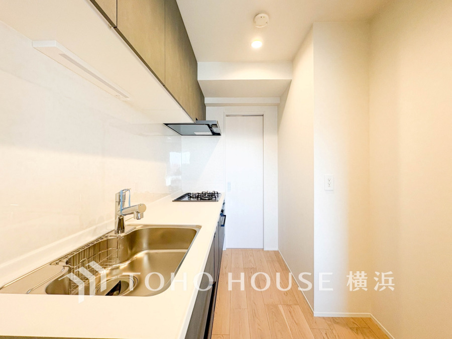 長い時間滞在するキッチンだからこそ、食事の準備を楽しい時間に、忙しい時でもスムーズに無駄なく作業できる、お手入れも簡単にできるなど、毎日を楽しくするキッチンスペースに仕上げました。