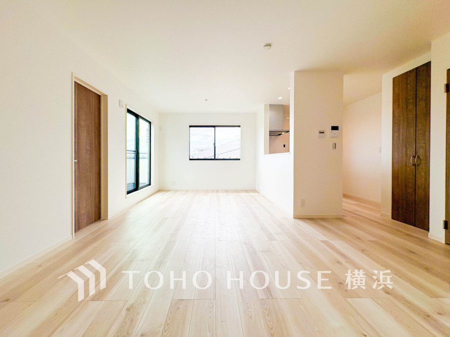 一日の中で多くの時間を過ごすことになる住まいだからこそ、いつも穏やかな空間であるように心掛けています。構成する建材などへの配慮が、住まう方の健康を守ります。