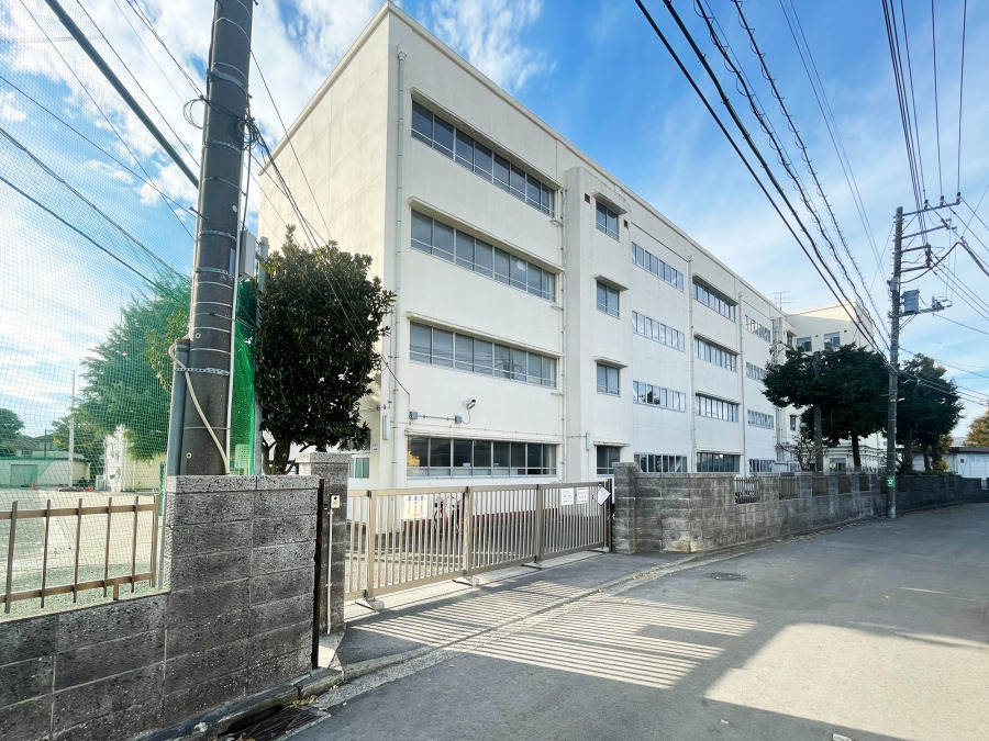 横浜市立旭小学校まで　約450ｍ