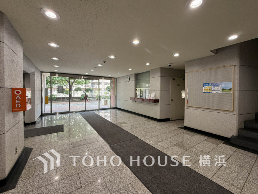 上質感漂うエントランス。めまぐるしく過ぎ行く日々の中でゆったりとした休息と癒しを提供してくれる居住者のプライベート空間があります。