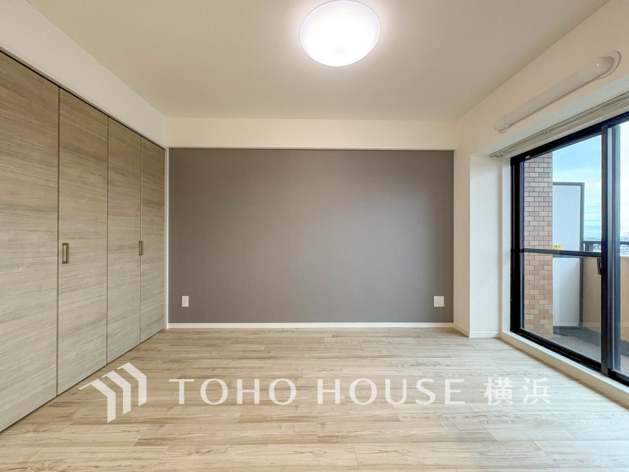 快適に過ごす条件は、一人ひとり違います。飾リ過ぎないシンプルな内装と偏り過ぎないデザインで統一しております。居住していく中でオーナー様だけの【マイホーム】に創り上げて下さい。