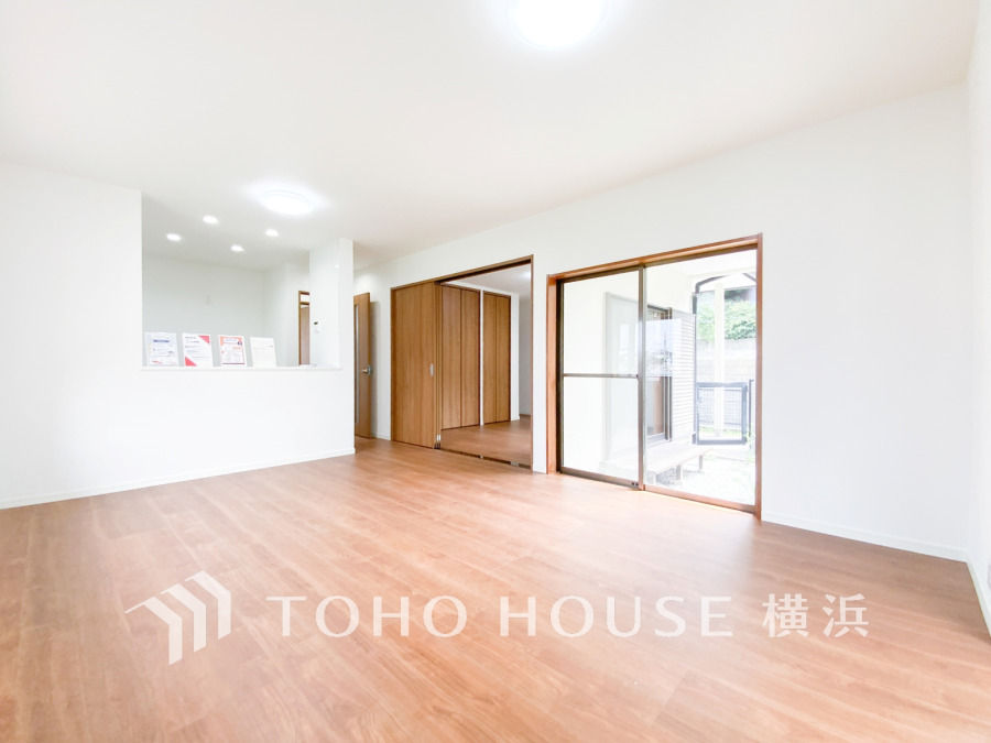 ご家族やお友達との時間など、多くの時を刻む空間。何気なく過ぎる時でさえも上質なひと時となる快適な空間を目指して。