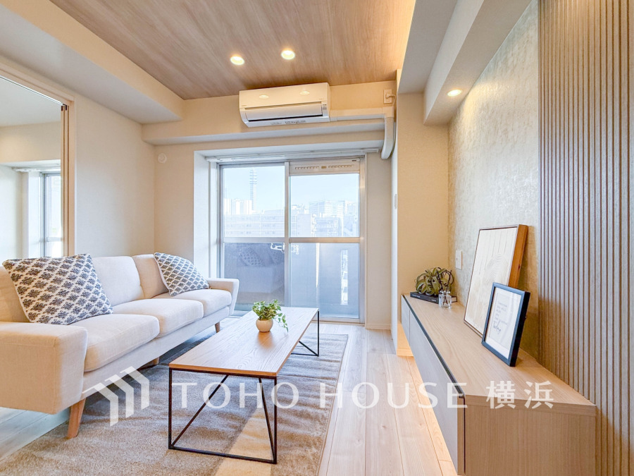 リビングに隣接した洋室の引き戸を開け放して空間を共有しながら開放的に使うこともできます。
