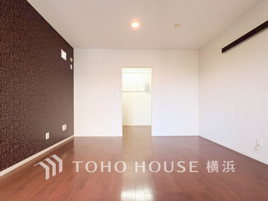 穏やかな寛ぎを届ける上質仕様のゆとりあるお部屋。自分時間を充実させながら心豊かにできるプライベート空間。