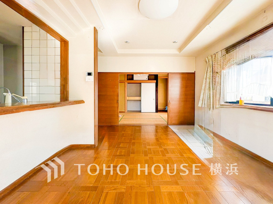 【2026年3月撮影】上質な時間を育む暮らしのメインステージ。寛ぎとコミュニケーションを育む居心地のよい場所。