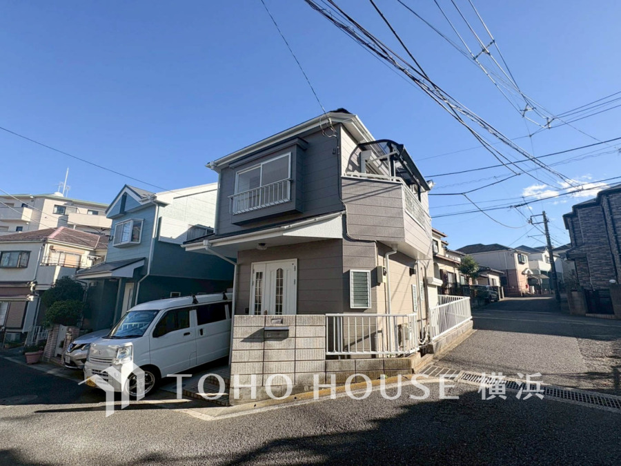 角地につき、陽当り良好で開放的な印象です。