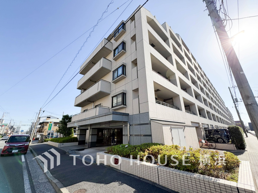 日当たり良好な広々としたマンション。便利な立地と充実の共用施設で快適な都市生活を実現します。