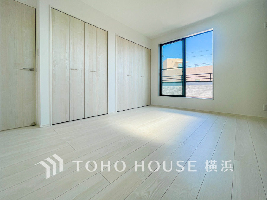 穏やかな寛ぎを届ける上質仕様のゆとりあるお部屋。自分時間を充実させながら心豊かにできるプライベート空間。