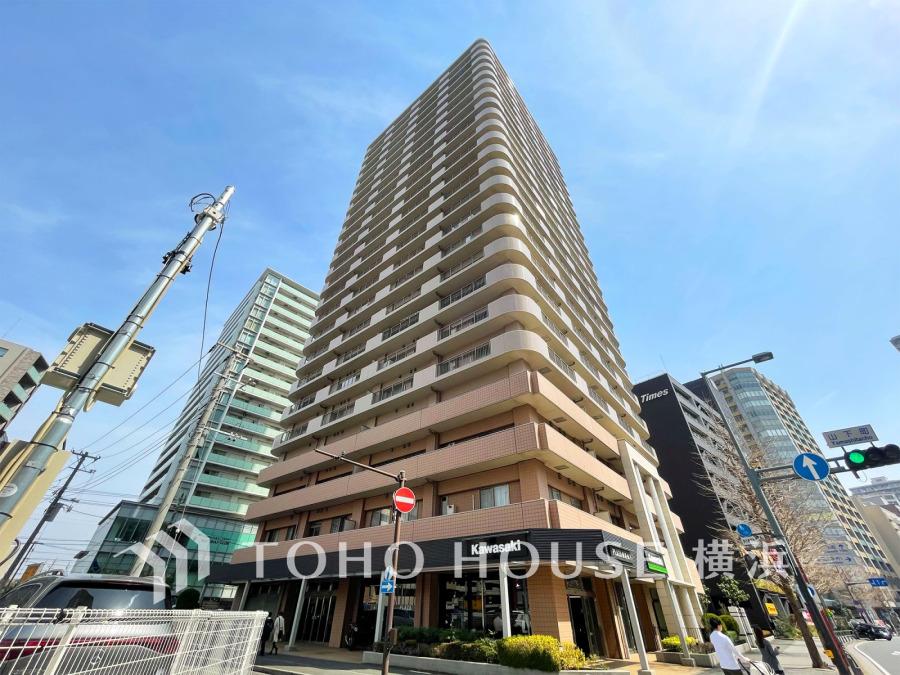 駅徒歩2分、中華街・山下公園といった代表的観光スポットから徒歩圏内の魅力の立地です。