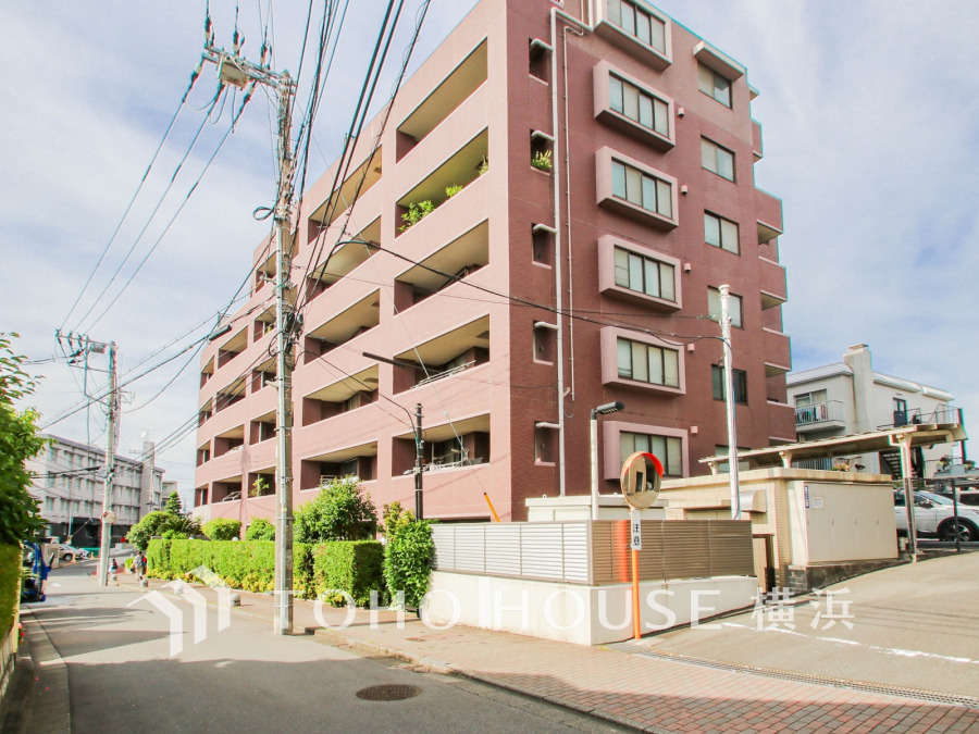 流行に左右されず、将来に渡って価値が継続する「上質」な佇まい。お洒落な雰囲気や自然の潤い、親しみやすさといった個性を、街に新たな価値をもたらし続ける。