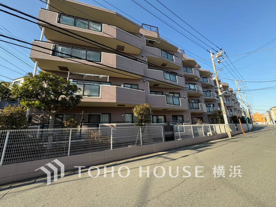 時間のゆとりと空間、爽やかな陽光がもたらす光と風を贅沢なまでに感じる暮らしが始まります。
