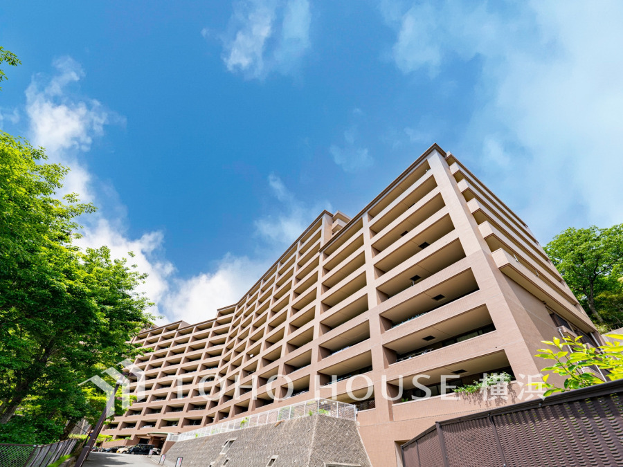 流行に左右されず、将来にわたって価値が継続する「上質」な佇まい。おしゃれな雰囲気や自然の潤い、親しみやすさといった個性を、街に新たな価値をもたらし続ける。