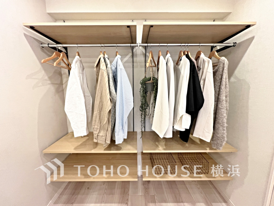 お客様の求める本当の“住み心地”とは何なのか。そのための一手間一工夫を惜しみません。街並みや周辺の環境に呼応しながら、美しく、そして毎日の暮らしを考慮した機能性の高い住まい。