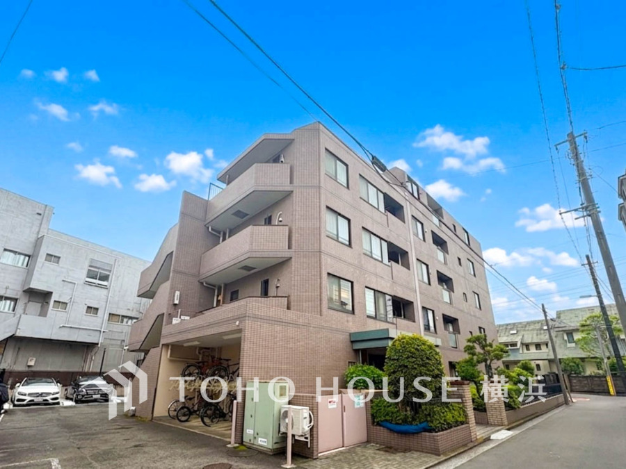 時間のゆとりと空間、爽やかな陽光がもたらす光と風を贅沢なまでに感じる暮らしが始まります。
