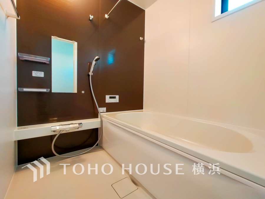 1日の疲れを取り心身を癒すことができる住まいの中のリラクゼーション空間、バスルーム。心からゆったりと寛いでいただけるよう、ゆとりのスペースを確保しています。