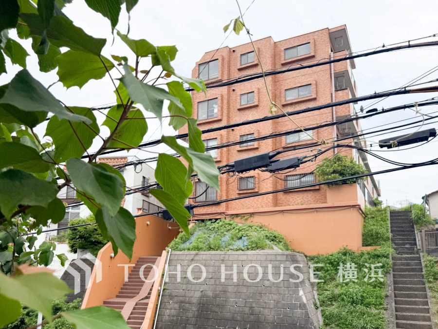 流行に左右されず、将来にわたって価値が継続する「上質」な佇まい。おしゃれな雰囲気や自然の潤い、親しみやすさといった個性を、街に新たな価値をもたらし続ける。
