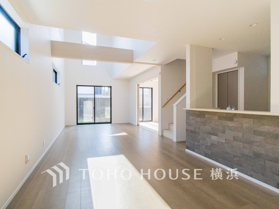 ご家族やお客様との時間など、多くの時を刻む空間。何気なく過ぎる時でさえも上質なひと時となる快適な空間を目指して。