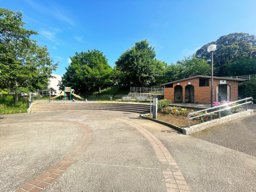 幸ケ谷公園…約230ｍ