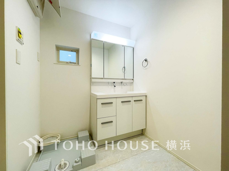 一日の始まりと終わりを心地よく演出してくれる、多彩な機能が備えられたパウダールーム。心地よいリフレッシュ空間です。