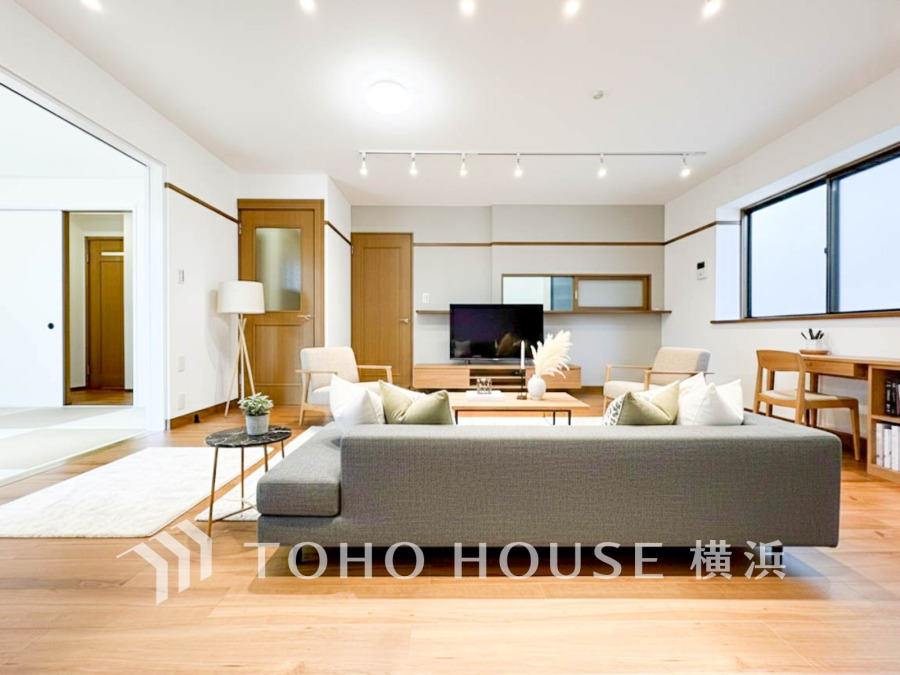 上質な時間を育む暮らしのメインステージ。寛ぎとコミュニケーションを育む居心地のよい場所。