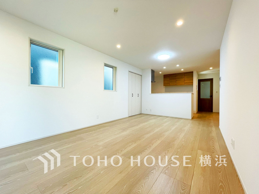 和やかで洗練された空間の演出。寛ぎとコミュニケーションを育む居心地のよい場所。
