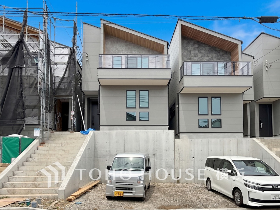 単に見た目や質感の良さだけではなく、建物の基礎や構造といった、目には見えにくい部分にもこだわります。住まいの本質の部分から、住み心地や安全性を見つめ直しました。