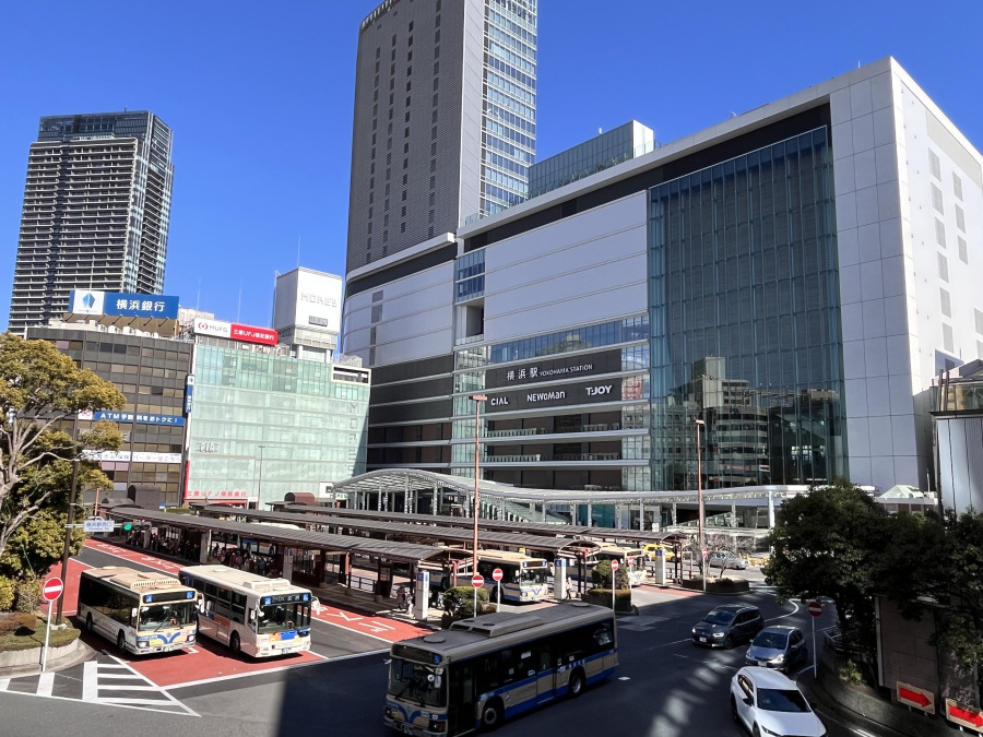 ＪＲ・私鉄各線「横浜」駅まで約1440m