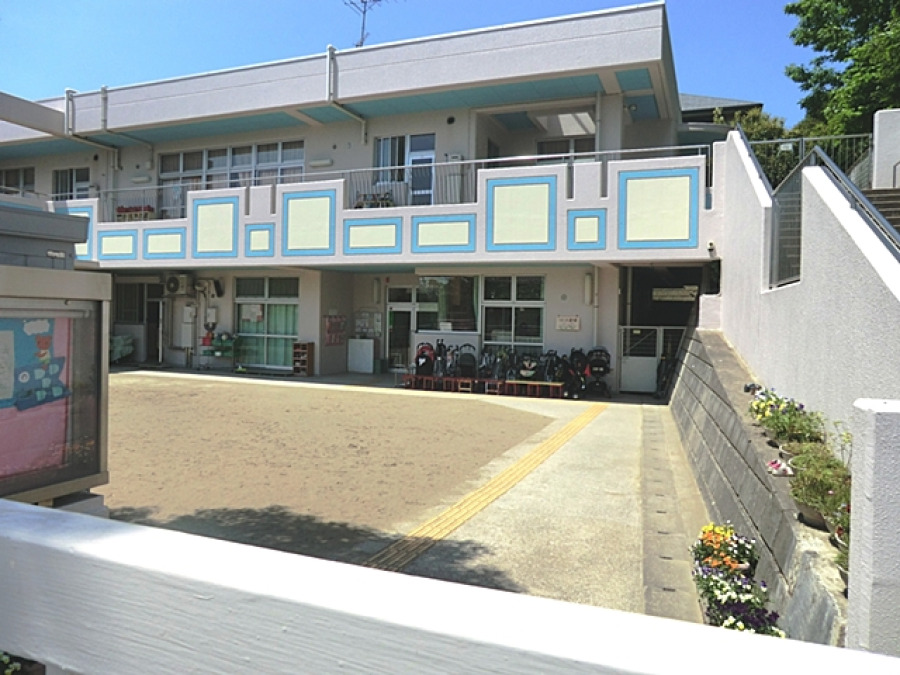 美しの森幼稚園　約450ｍ