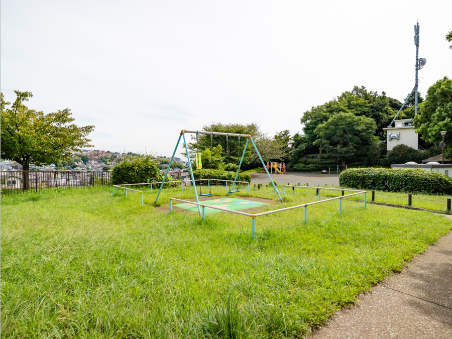 笹下中央公園まで　約650ｍ