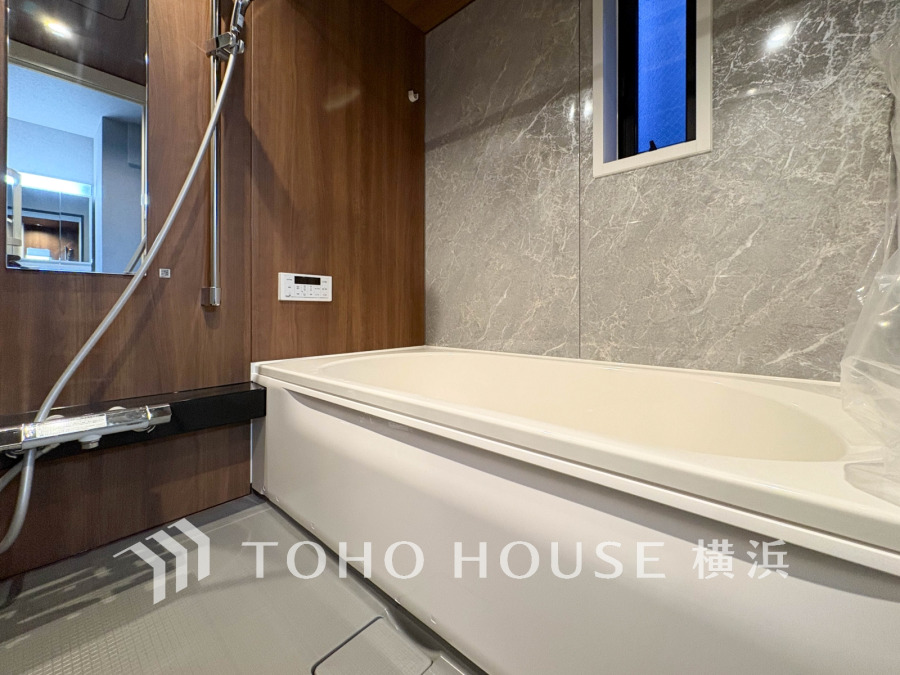 1日の疲れを取り心身を癒すことができる住まいの中のリラクゼーション空間、バスルーム。心からゆったりと寛いでいただけるよう、ゆとりのスペースを確保してます。