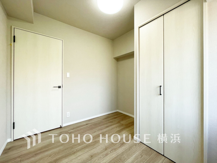 感性を育むプライベートルームはシンプルでスマートな空間。好みの空間で読書をしたり、音楽を聞いたりと一人の時間も充実したものにできます。