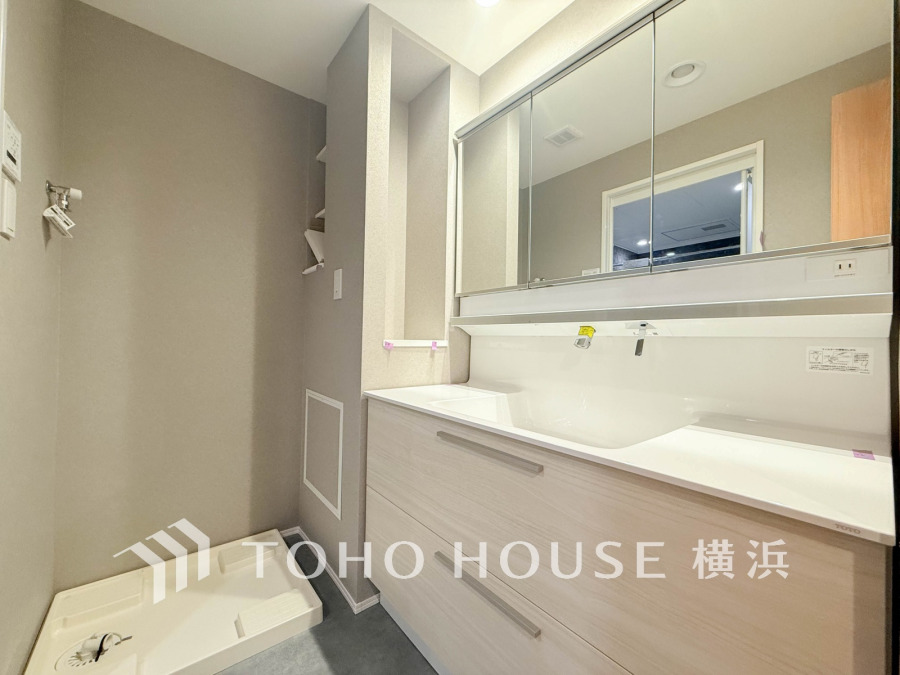 一日の始まりと終わりを心地よく演出してくれる、多彩な機能が備えられたパウダールーム。心地よいリフレッシュ空間です。