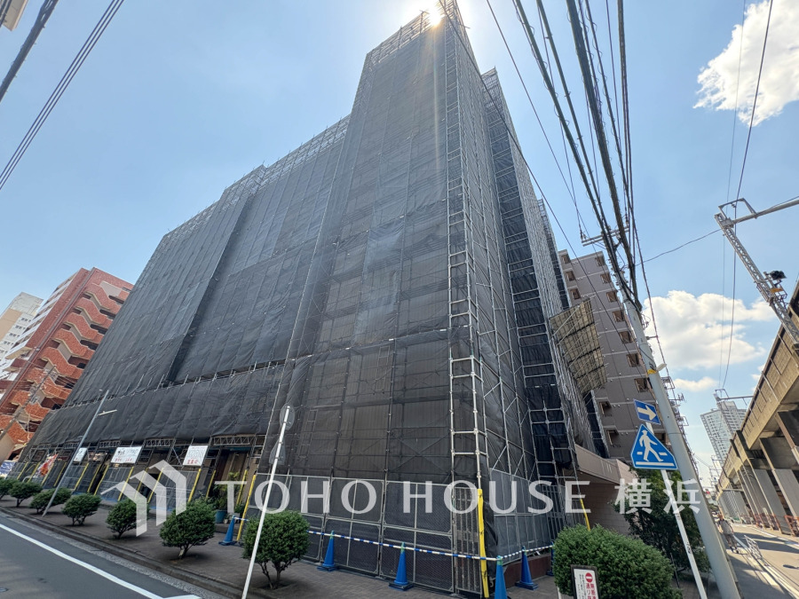 【2026年5月撮影】2駅徒歩圏で複数路線利用可能。良好なアクセス利便、商業施設の充実した鶴見駅を拠点としたお住まいです。
