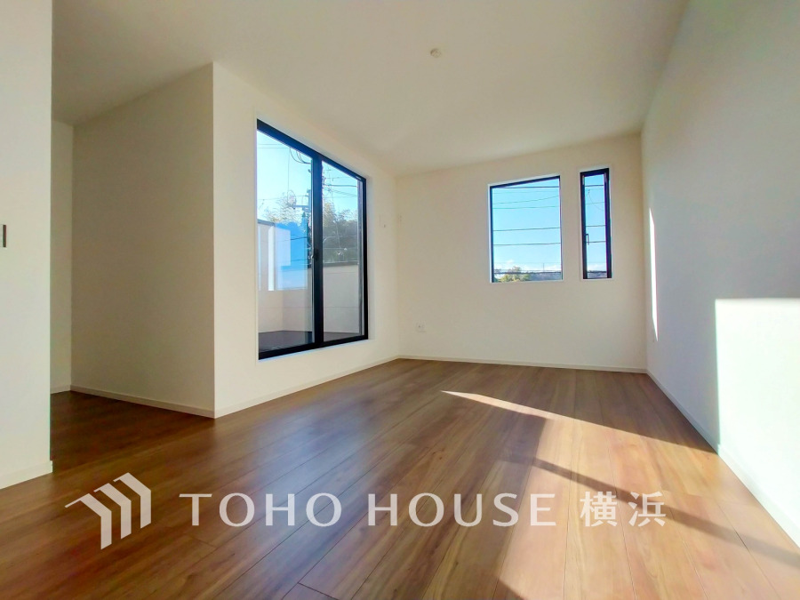 穏やかな寛ぎを届ける上質仕様のゆとりあるお部屋。自分時間を充実させながら心豊かにできるプライベート空間。