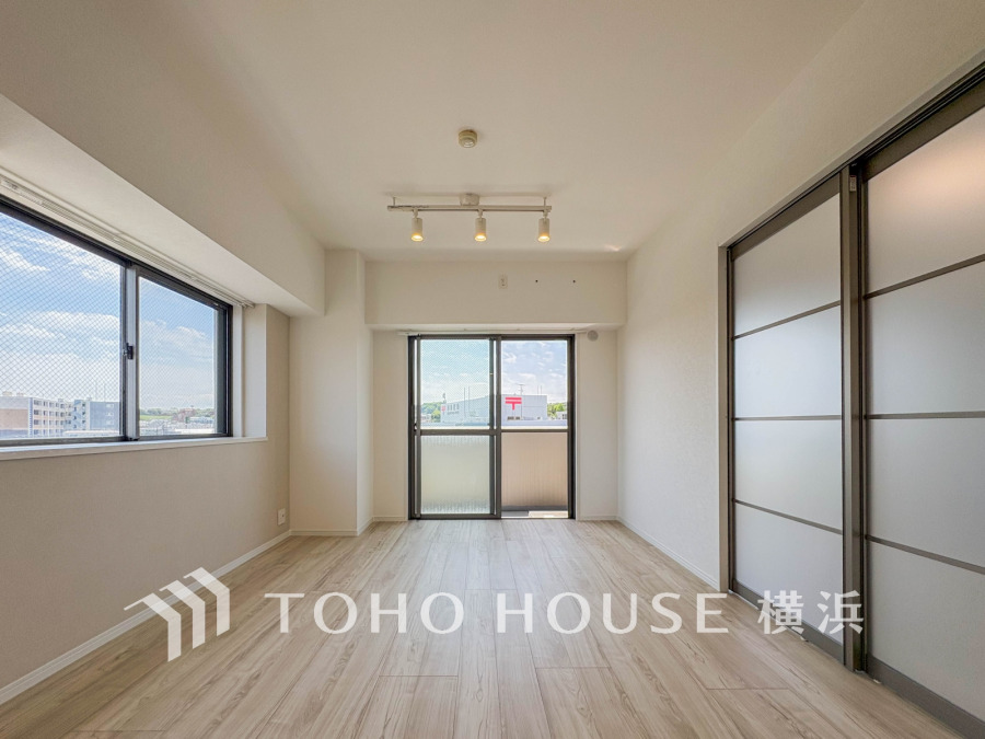 一日の中で多くの時間を過ごすことになる住まいだからこそ、いつも穏やかな空間であるように心掛けています。構成する建材などへの配慮が、住まう方の健康を守ります。