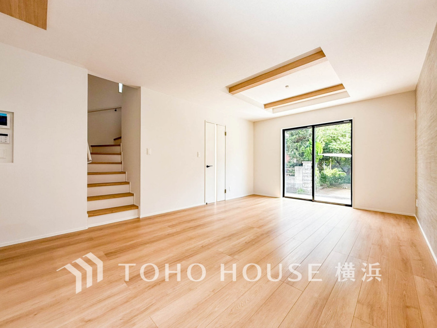 一日の中で多くの時間を過ごすことになる住まいだからこそ、いつも穏やかな空間であるように心掛けています。構成する建材などへの配慮が、住まう方の健康を守ります。