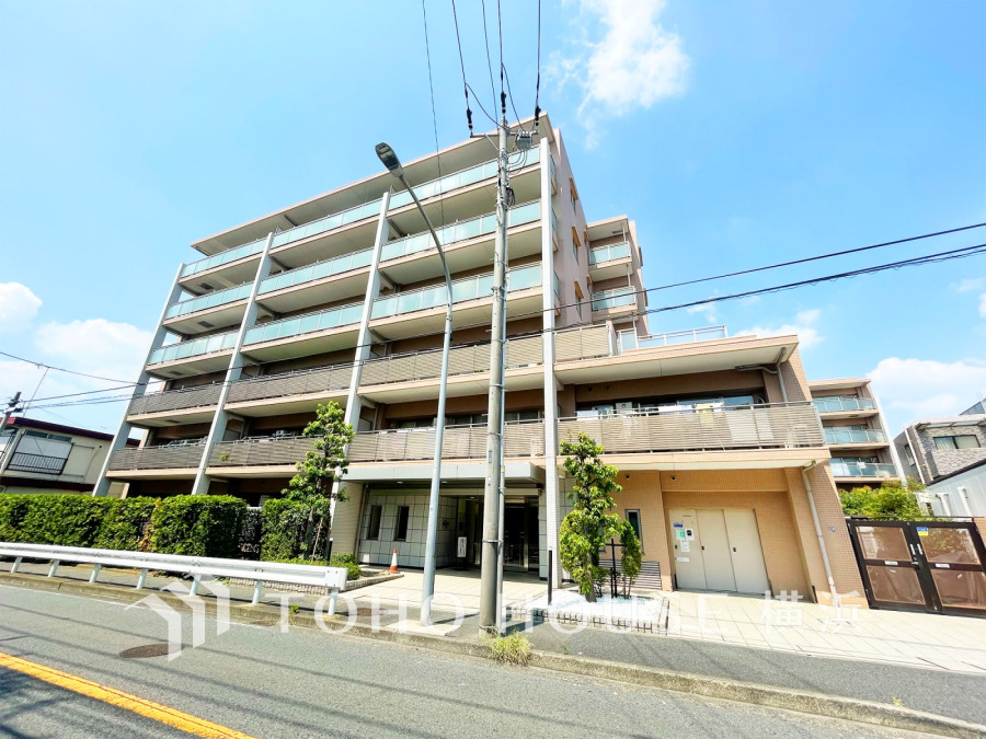 流行に左右されず、将来に渡って価値が継続する「上質」な佇まい。お洒落な雰囲気や自然の潤い、親しみやすさといった個性を、街に新たな価値をもたらし続ける。