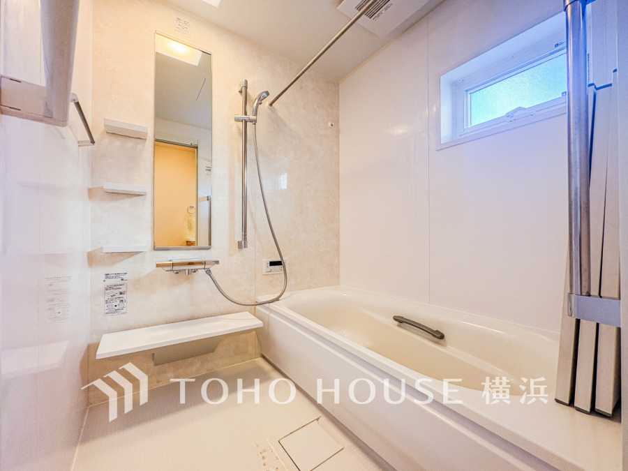 1日の疲れを取り心身を癒すことができる住まいの中のリラクゼーション空間、バスルーム。心からゆったりと寛いでいただけるよう、ゆとりのスペースを確保してます。