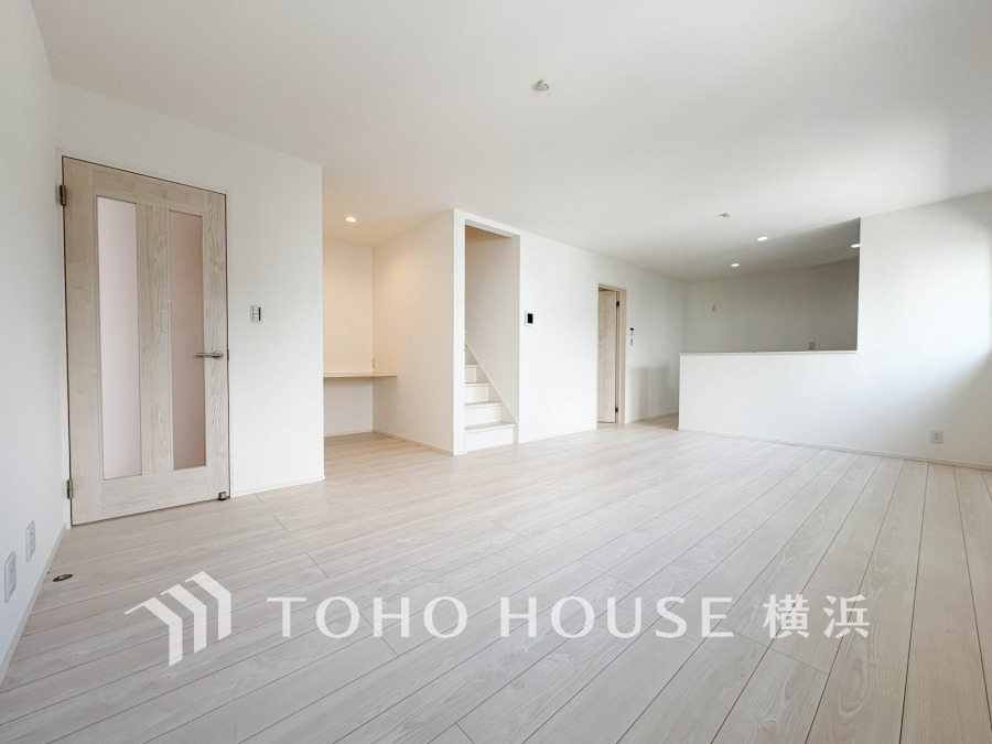 一日の中で多くの時間を過ごすことになる住まいだからこそ、いつも穏やかな空間であるように心掛けています。構成する建材などへの配慮が、住まう方の健康を守ります。